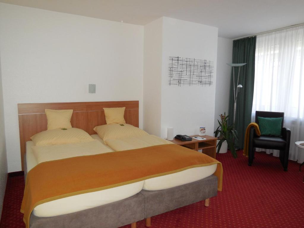 Hotel Sechzehn Леверкузен Номер фото