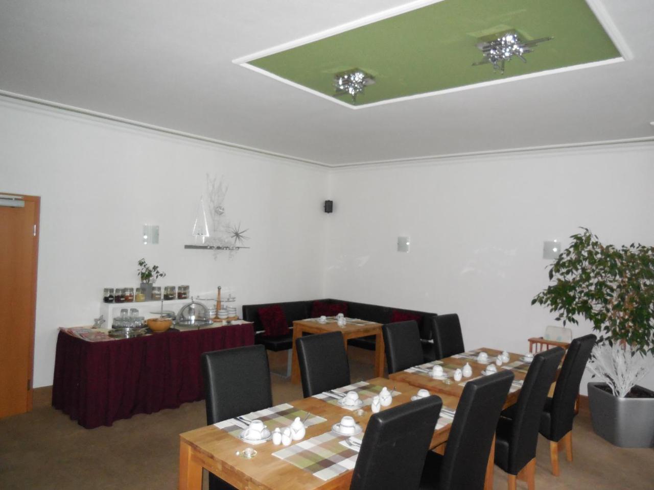 Hotel Sechzehn Леверкузен Экстерьер фото