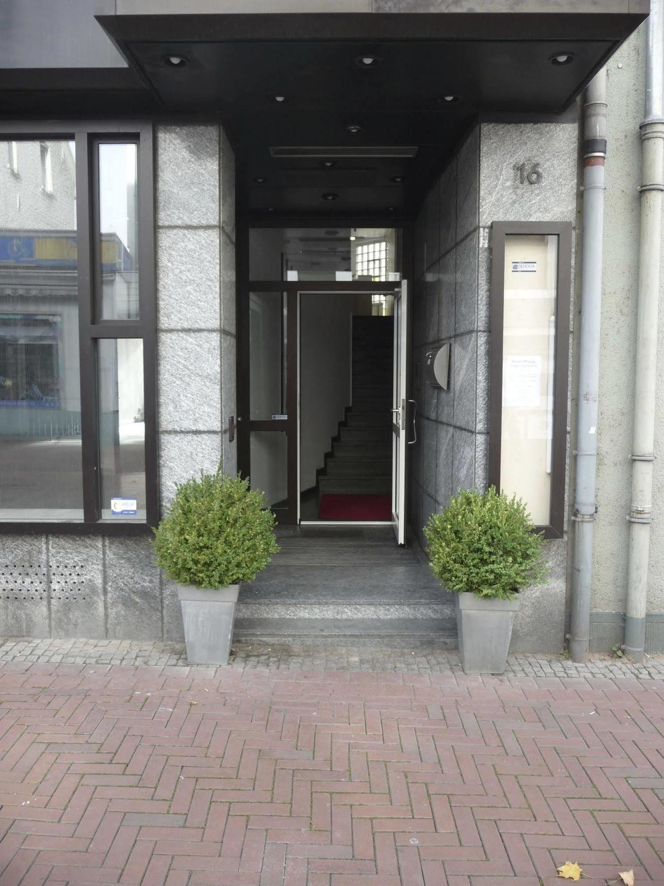Hotel Sechzehn Леверкузен Экстерьер фото