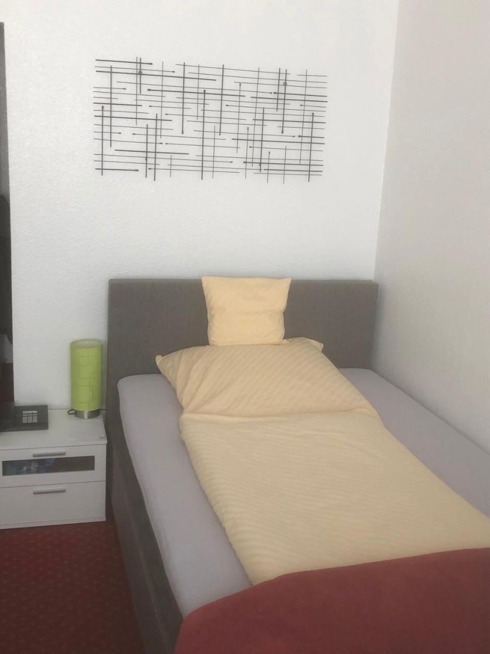 Hotel Sechzehn Леверкузен Экстерьер фото
